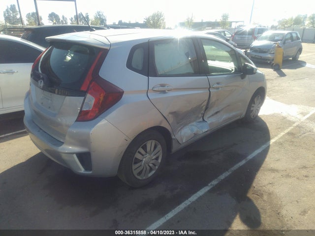 Honda FIT LX 2015 3HGGK5H51FM711977 Image 4