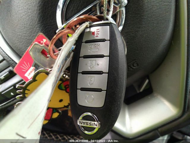 1N4AA6AP4HC364633 Nissan Maxima Platinum