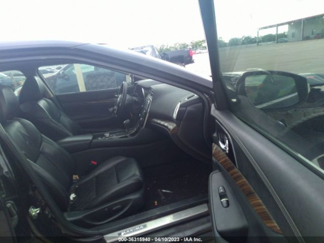 1N4AA6AP4HC364633 Nissan Maxima Platinum