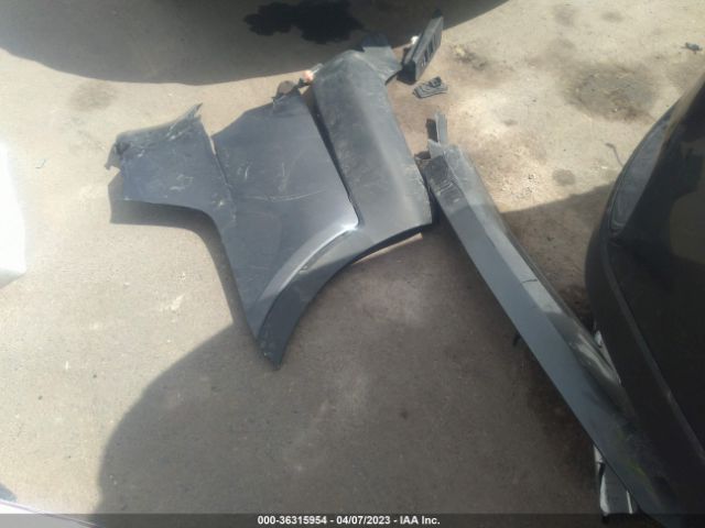 5XYPGDA57KG476822 KIA Sorento Lx V6