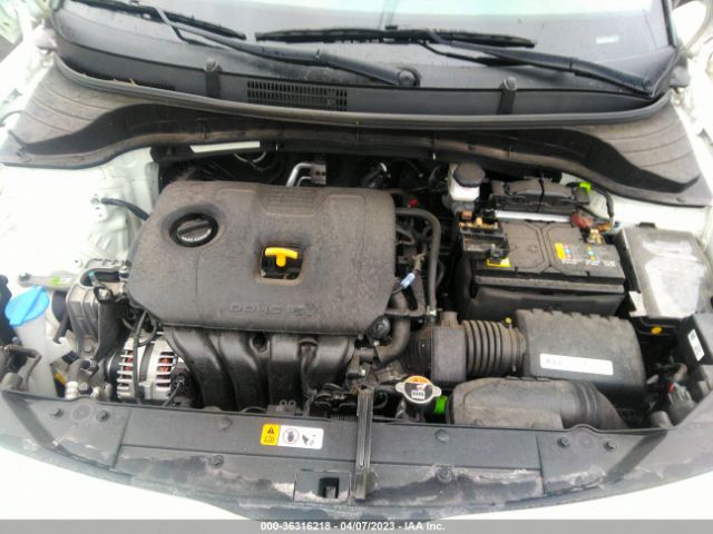KNDJ23AU1P7842638 KIA SOUL LX