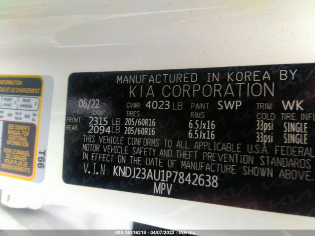 KNDJ23AU1P7842638 KIA SOUL LX