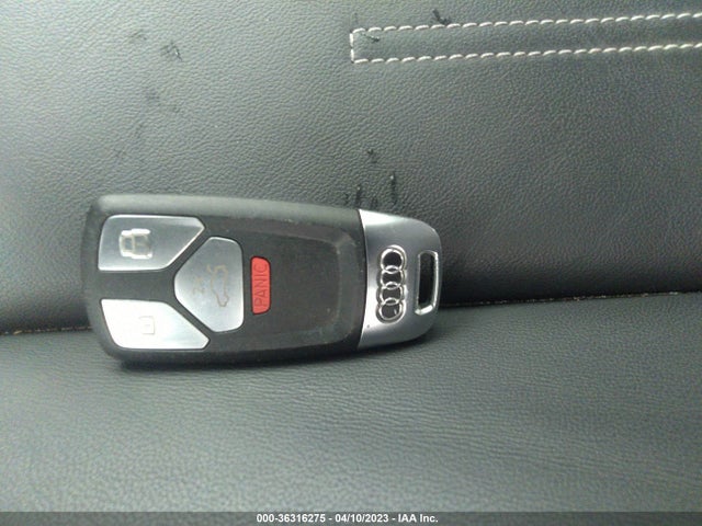 WAUABAF40NA005292 Audi A4 Sedan Premium