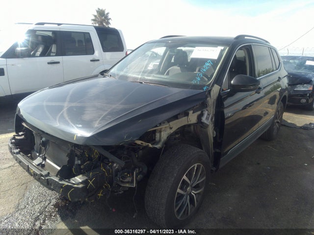 3VV3B7AX9LM093101 Volkswagen Tiguan Se/sel/se R-line Black