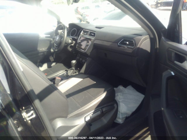 3VV3B7AX9LM093101 Volkswagen Tiguan Se/sel/se R-line Black