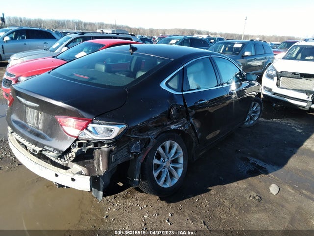 2015 CHRYSLER 200 C VIN: 1C3CCCCG4FN524220