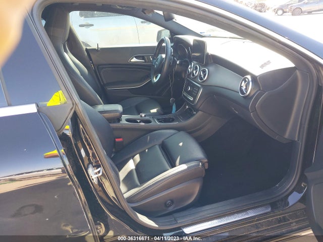 WDDSJ4EB1HN438781 Mercedes-Benz Cla Cla 250