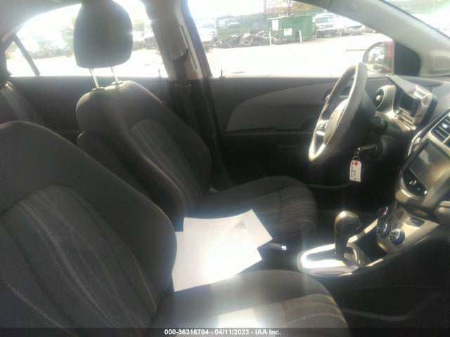 Chevrolet SONIC LT 2014 1G1JC5SG8E4120544 Image 6