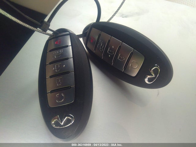 JN8AZ2AD0M9861496 Infiniti QX80 LUXE