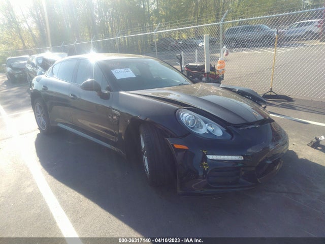 2016 Porsche Panamera, VIN: WP0AA2A70GL000999