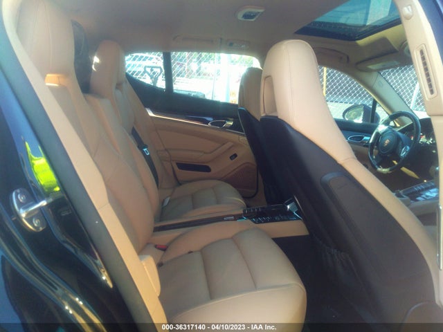 2016 Porsche Panamera, VIN: WP0AA2A70GL000999