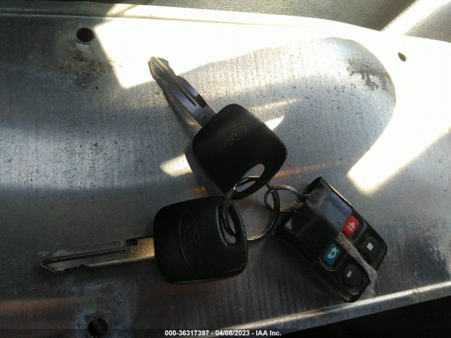 2001 FORD MUSTANG STANDARD/DELUXE/PREMIUM VIN: 1FAFP40491F231662