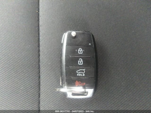 KNDJP3A53J7553276 KIA SOUL +