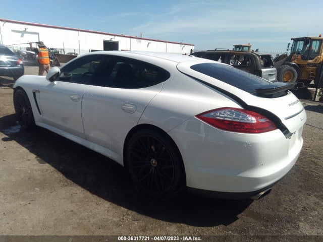 2012 PORSCHE PANAMERA VIN: WP0AA2A70CL018686