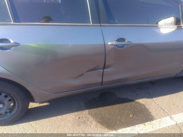 KNAFX4A63G5597655 KIA FORTE LX
