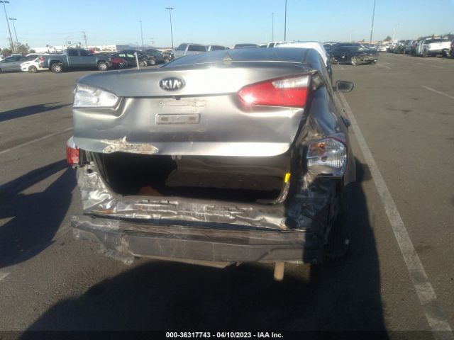 KNAFX4A63G5597655 KIA FORTE LX