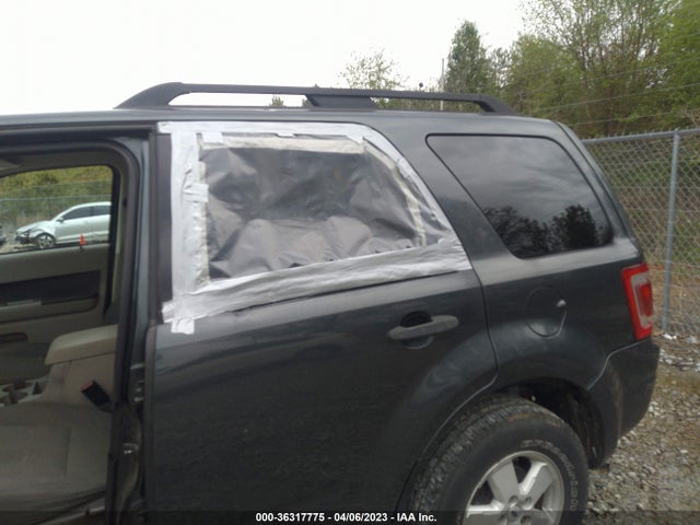 2009 FORD ESCAPE XLT VIN: 1FMCU03729KD08200