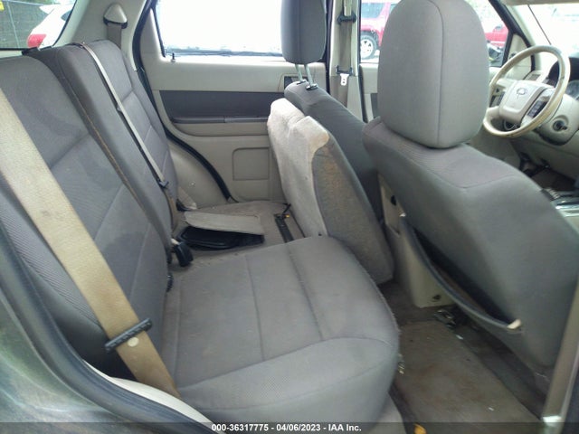 2009 FORD ESCAPE XLT VIN: 1FMCU03729KD08200