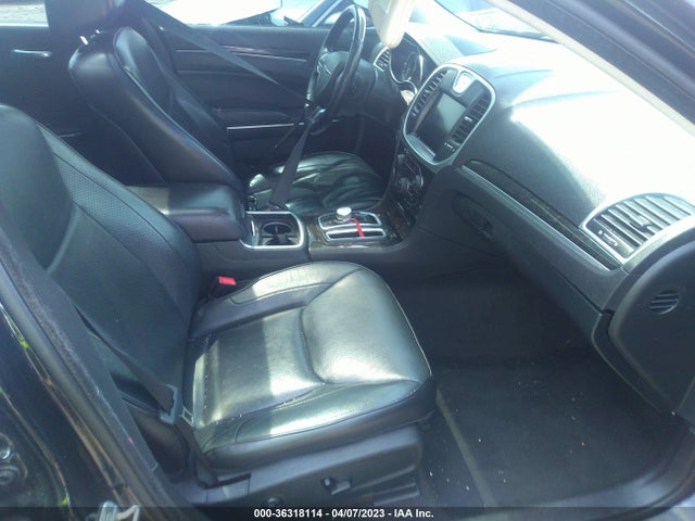 2C3CCAEG1GH182107 Chrysler 300 300c