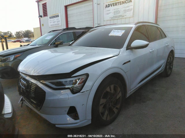 2021 Audi e-tron, VIN: WA1AAAGE0MB009875