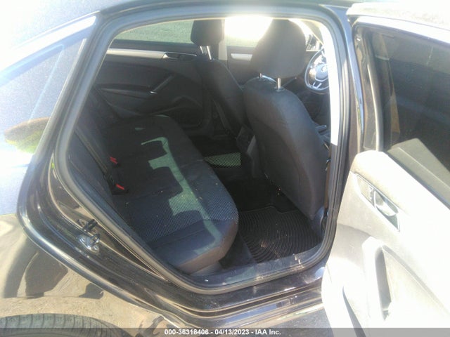 1VWAT7A30HC051177 Volkswagen Passat 1.8t S