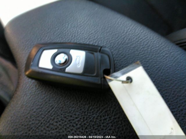WBA3C3C53EP662664 BMW 3 Series 320i Xdrive