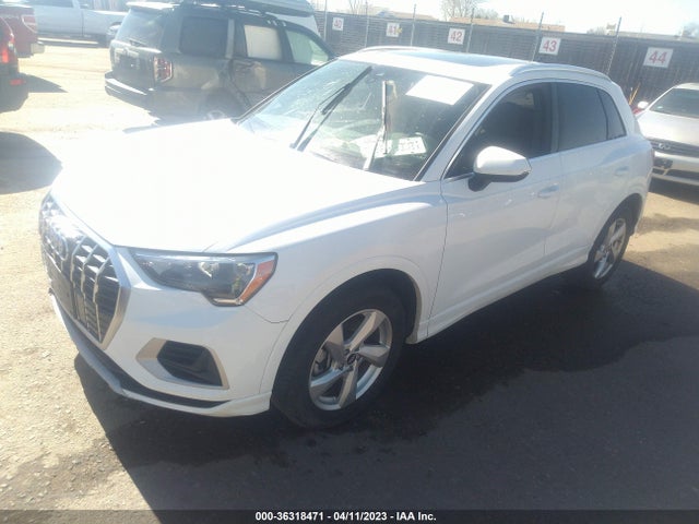 WA1AUCF38M1097499 Audi Q3 PREMIUM