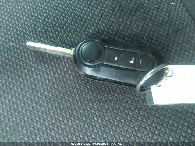 RAM Promaster City Cargo Van Tradesman 2016 ZFBERFAT4G6B85867 Image 3