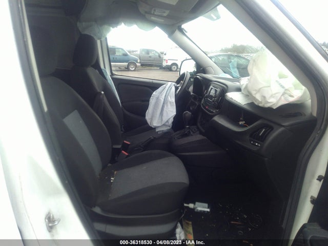 RAM Promaster City Cargo Van Tradesman 2016 ZFBERFAT4G6B85867 Image 6