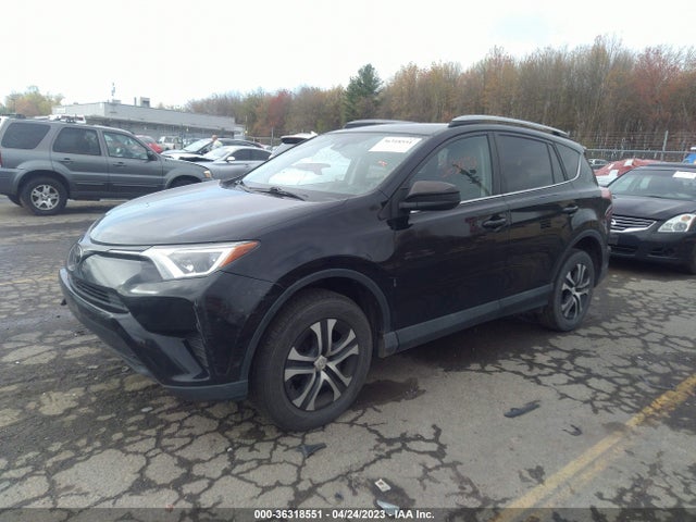 Toyota RAV4 LE 2017 2T3BFREV7HW577311 Image 2