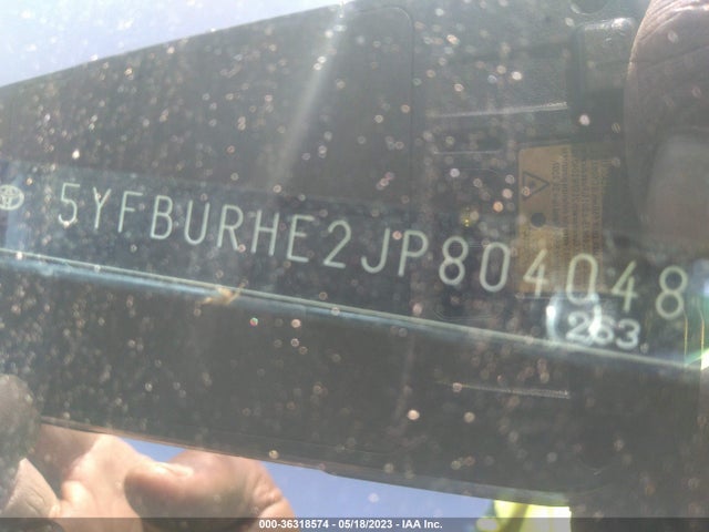 Toyota COROLLA LE 2018 5YFBURHE2JP804048 Image 9