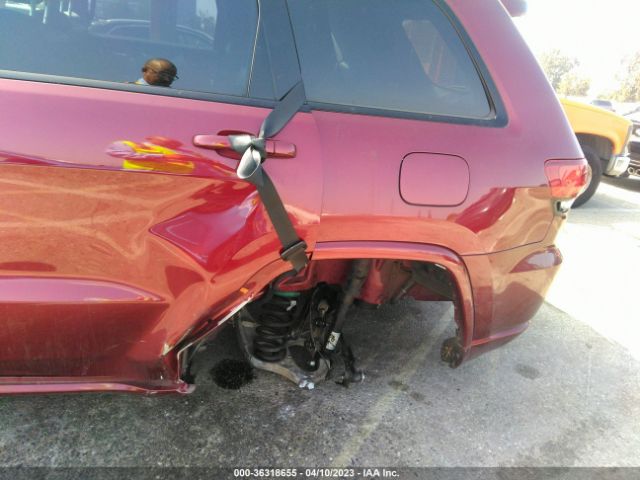 1C4RJEAG8JC480592 Jeep Grand Cherokee Altitude
