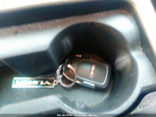 1GKS2CKJXHR137808 GMC YUKON DENALI