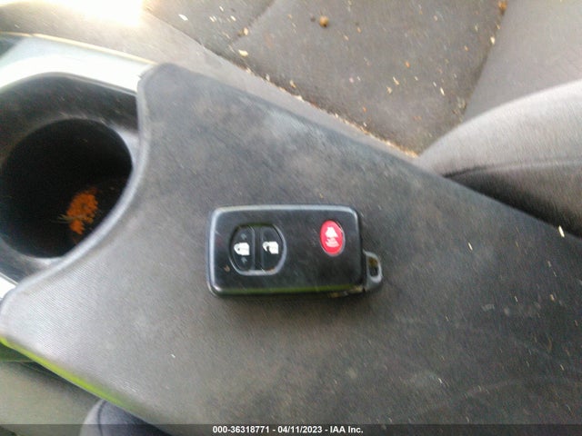 Toyota Prius Four/five/three/one/two 2014 JTDKN3DU2E0363660 Image 3