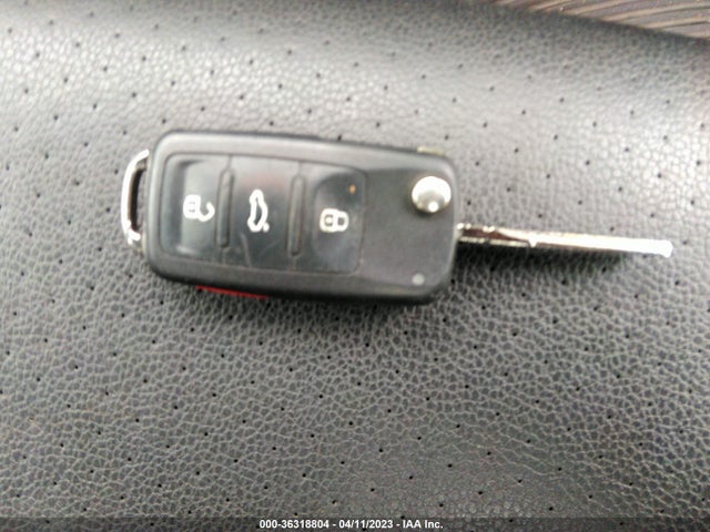 3VWL17AJ1HM407678 Volkswagen Jetta 1.8t Sel