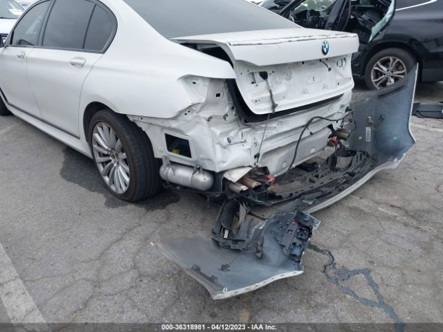 WBA7F0C51JGM22997 BMW 7 Series 750i