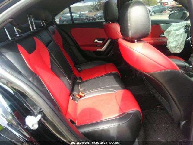 WDD3G4EB3KW019500 Mercedes-Benz A-class A 220