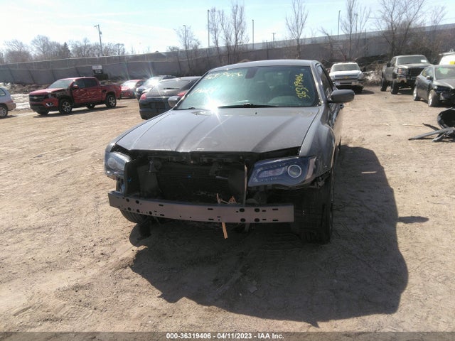 2C3CCAGG4JH160901 Chrysler 300 300s