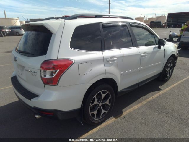 JF2SJGDC9FH495328 Subaru Forester 2.0xt Premium
