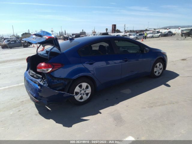 3KPFK4A70HE111688 KIA FORTE LX
