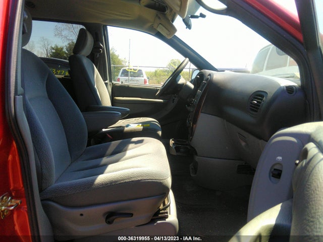 2004 CHRYSLER TOWN & COUNTRY LX VIN: 2C8GP44R74R605511