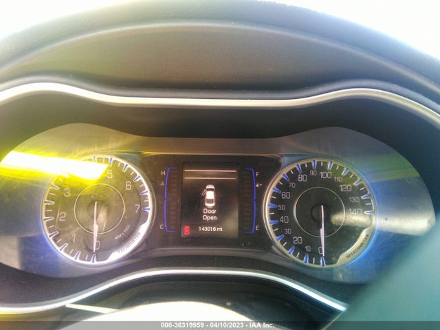 1C3CCCABXFN570125 Chrysler 200 Limited