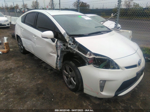 Toyota Prius Four 2015 JTDKN3DUXF0405218 Image 1