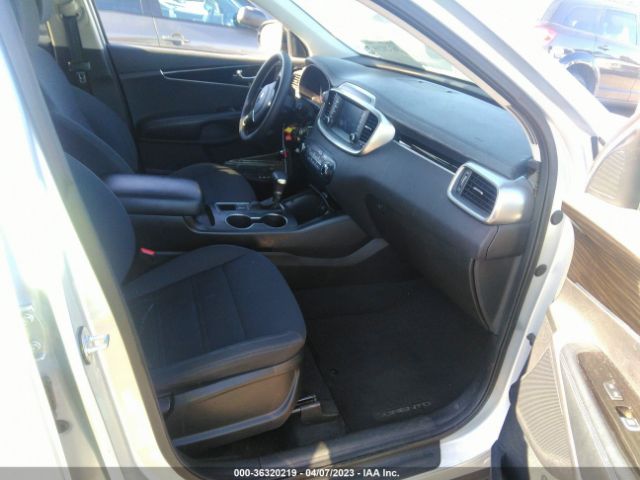 5XYPG4A32KG451597 KIA SORENTO LX