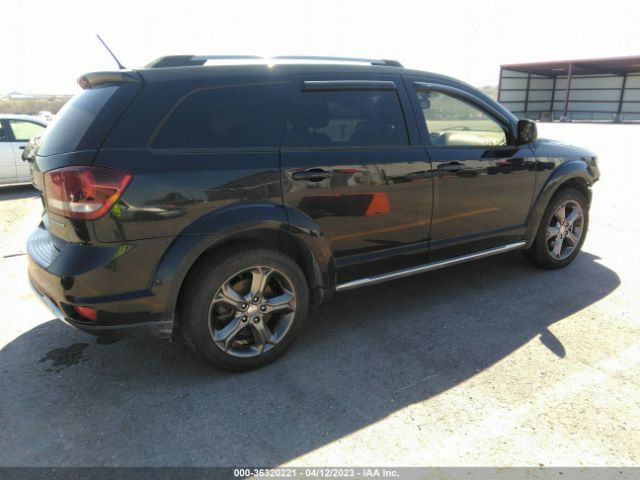 3C4PDCGG9FT630554 Dodge Journey Crossroad
