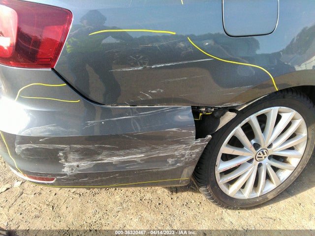 3VWL17AJ8GM346649 Volkswagen Jetta Sedan 1.8t Sel