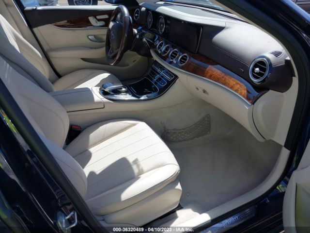 WDDZF4JB9HA108898 Mercedes-Benz E-class E 300