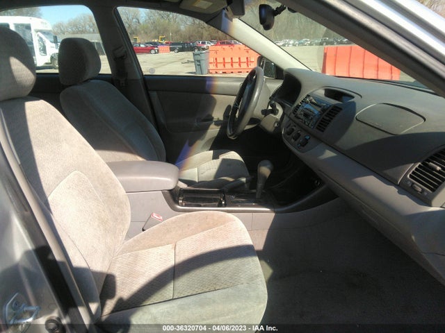 2002 TOYOTA CAMRY LE/SE/XLE VIN: 4T1BE32K92U574405