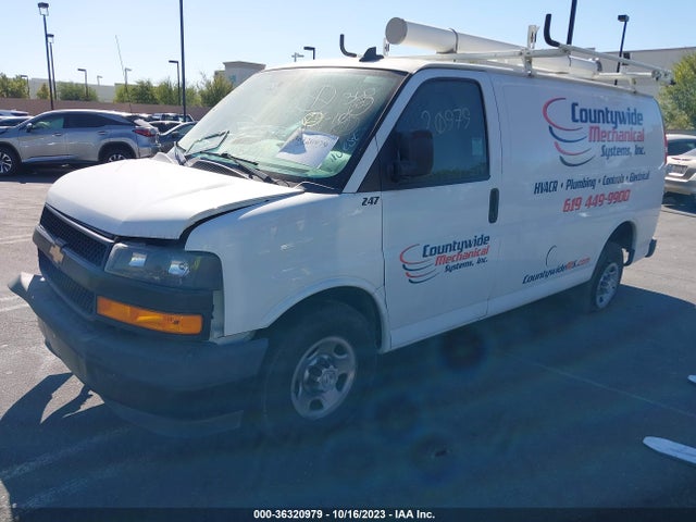 Chevrolet EXPRESS CARGO VAN 2019 1GCWGAFG4K1262312 Image 2