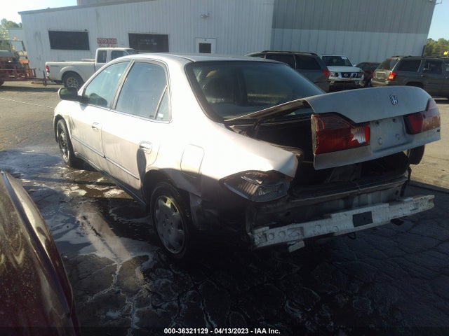 2000 HONDA ACCORD SDN LX VIN: 1HGCG6653YA111907